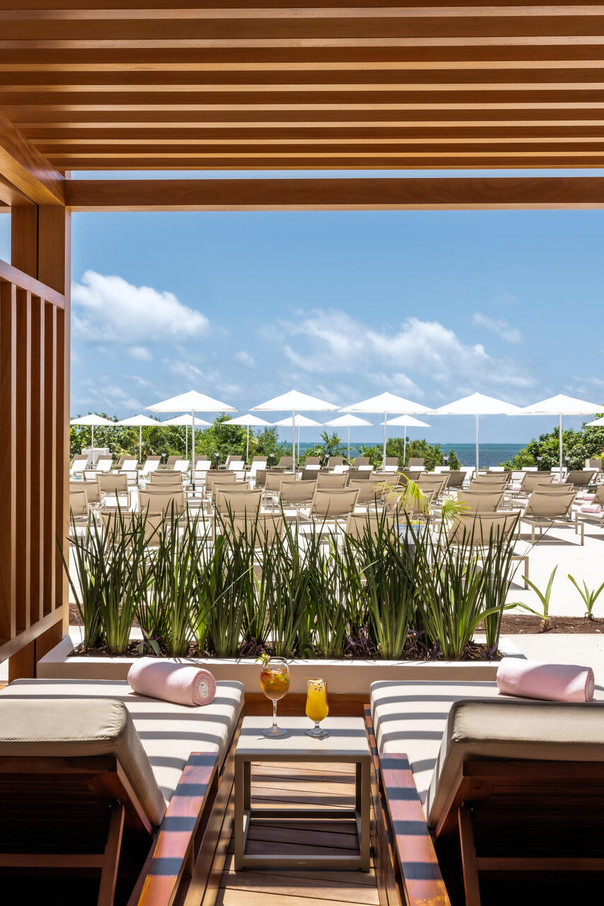 Super Cabana