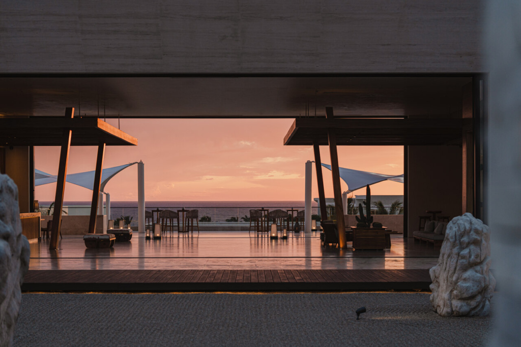 NBLC_Lobby_Sunset_