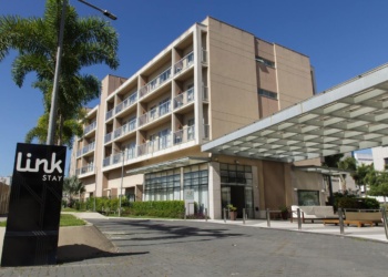 Promenade Link Stay