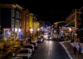 Park City Winter Holiday Decor