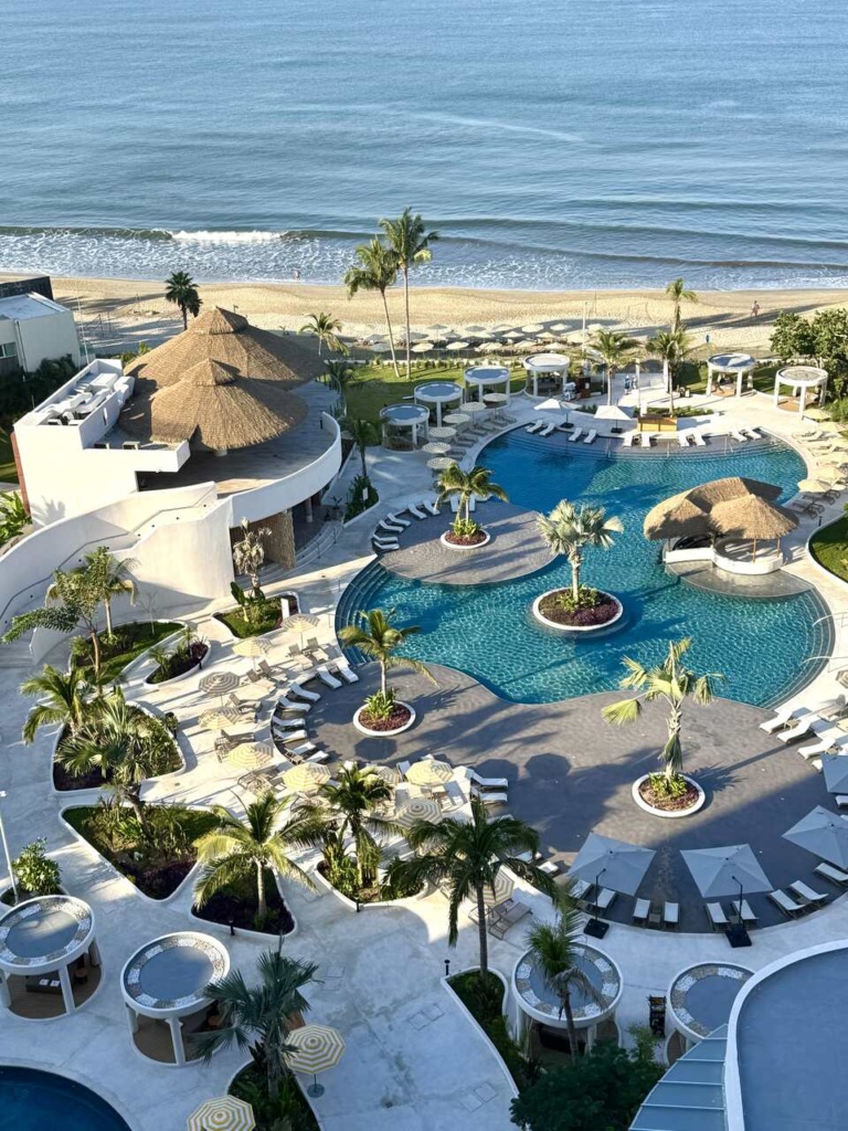 unico piscina mar