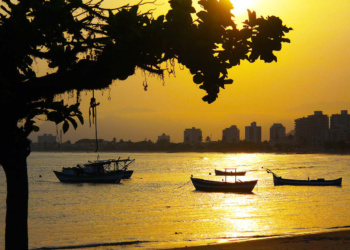 Praia do Camaroeiro, em Caraguatatuba, litoral norte de SP