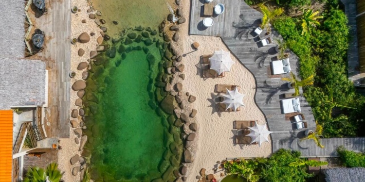 Villa Pantai Atins