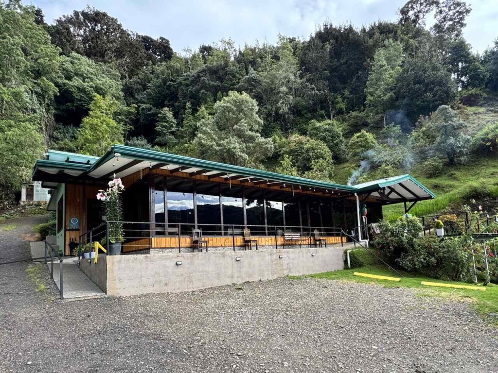 Gemas del Bosque Lodge