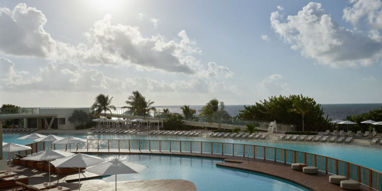 Piscina do AVA Resort Cancun