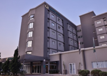 Fachada Quality Hotel Jundiaí