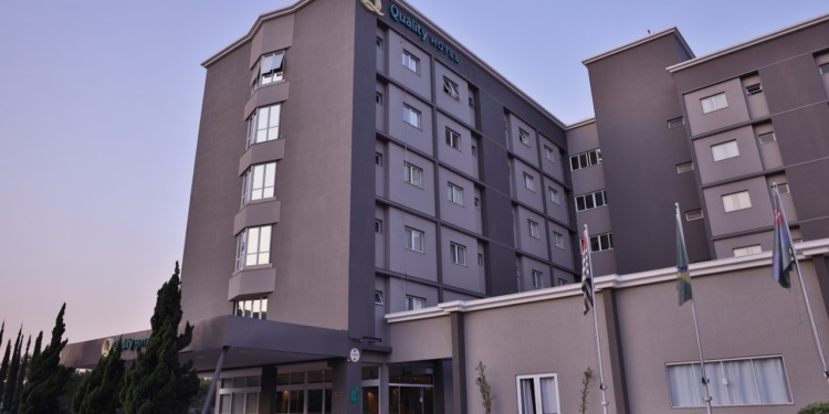 Fachada Quality Hotel Jundiaí